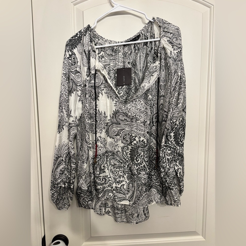 NWT Zara Black and White Paisley Blouse